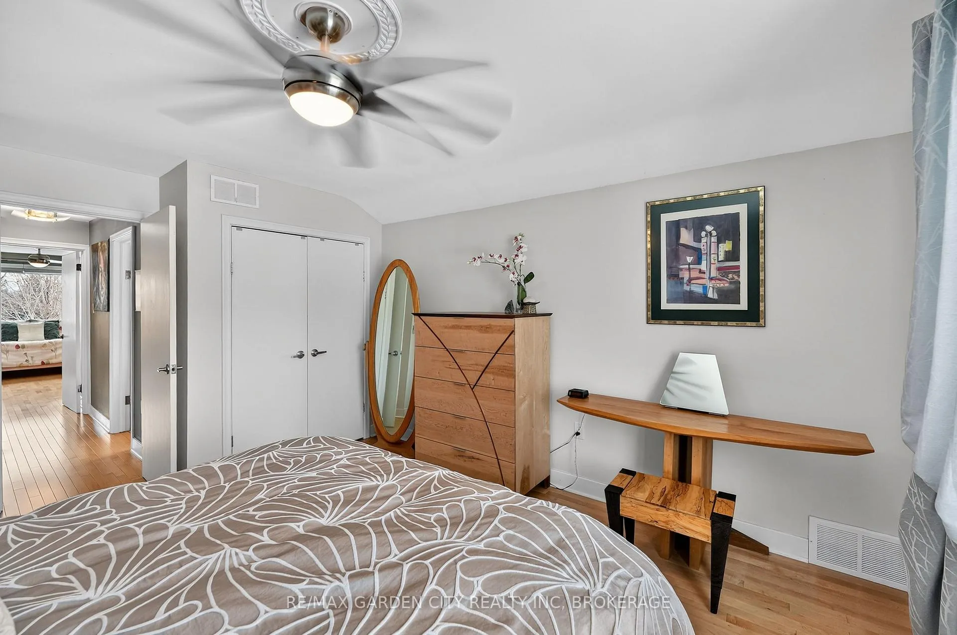 Photo 24 of 112 Riverdale Drive, St. Catharines, Old Glenridge — HOMEH