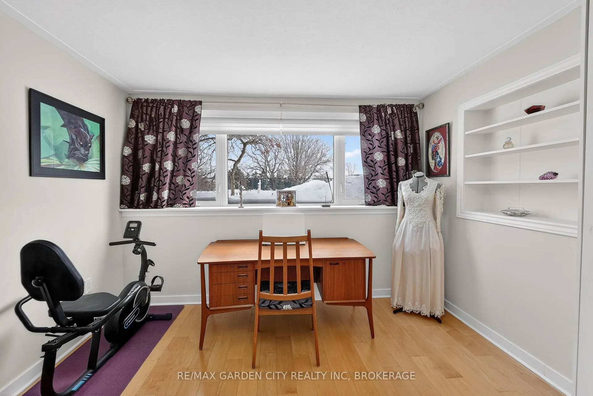Photo 31 of 112 Riverdale Drive, St. Catharines, Old Glenridge — HOMEH
