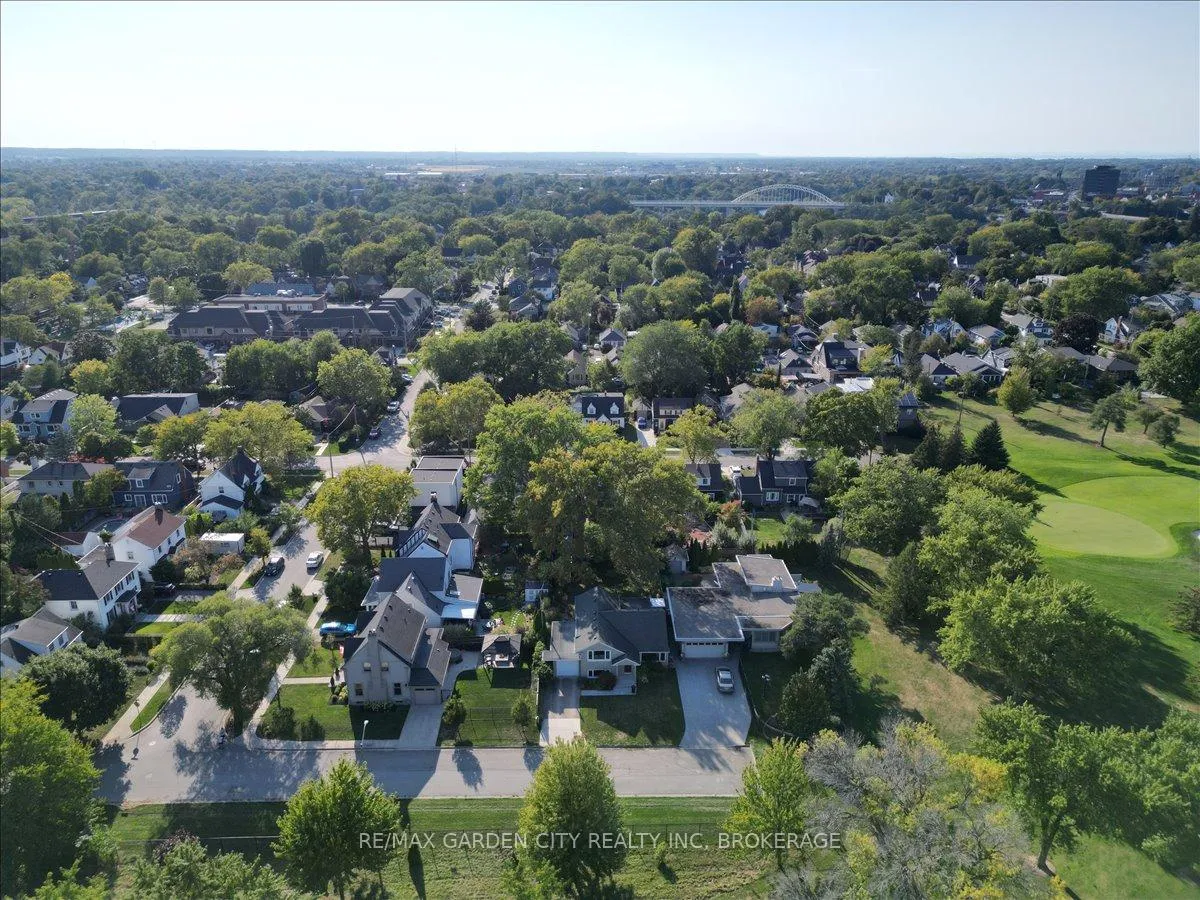 Photo 42 of 112 Riverdale Drive, St. Catharines, Old Glenridge — HOMEH