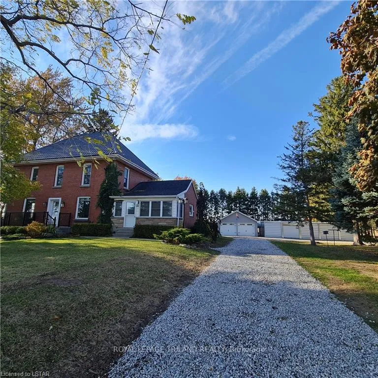 Photo 2 of 11051 Boundary Line, Chatham-Kent, Chatham — HOMEH