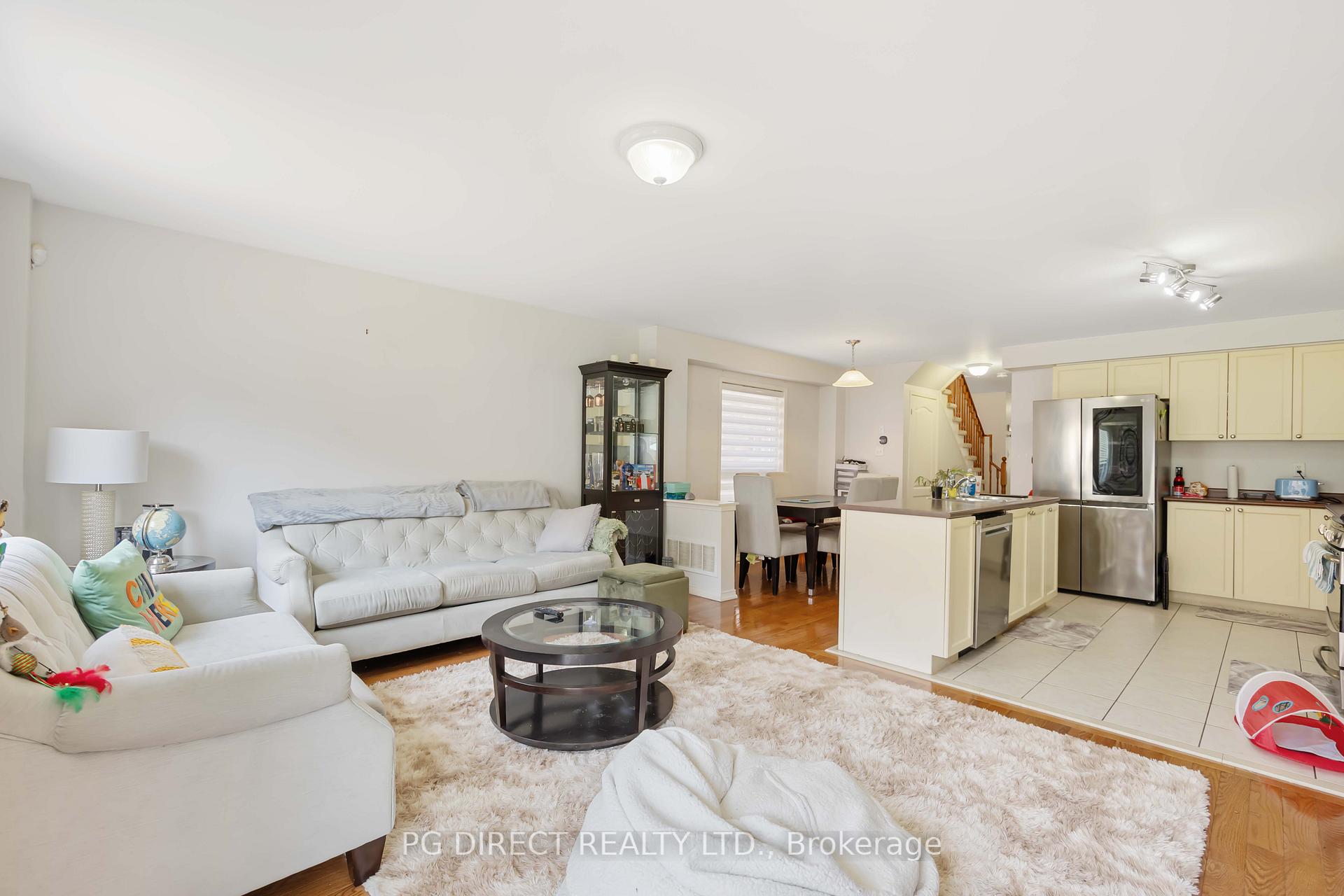 Photo 4 of 117 Burcher Road, Ajax, South East — HOMEH