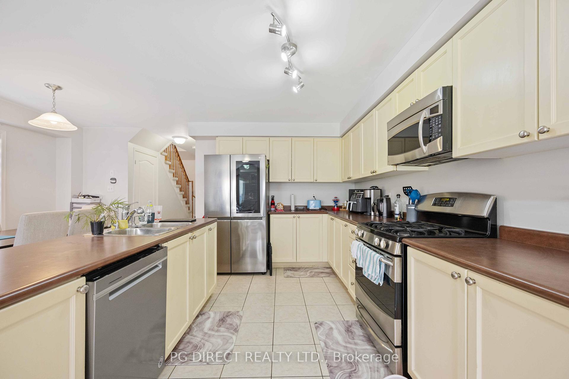Photo 5 of 117 Burcher Road, Ajax, South East — HOMEH