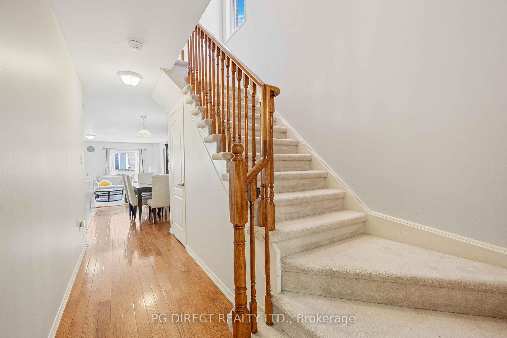 Photo 8 of 117 Burcher Road, Ajax, South East — HOMEH