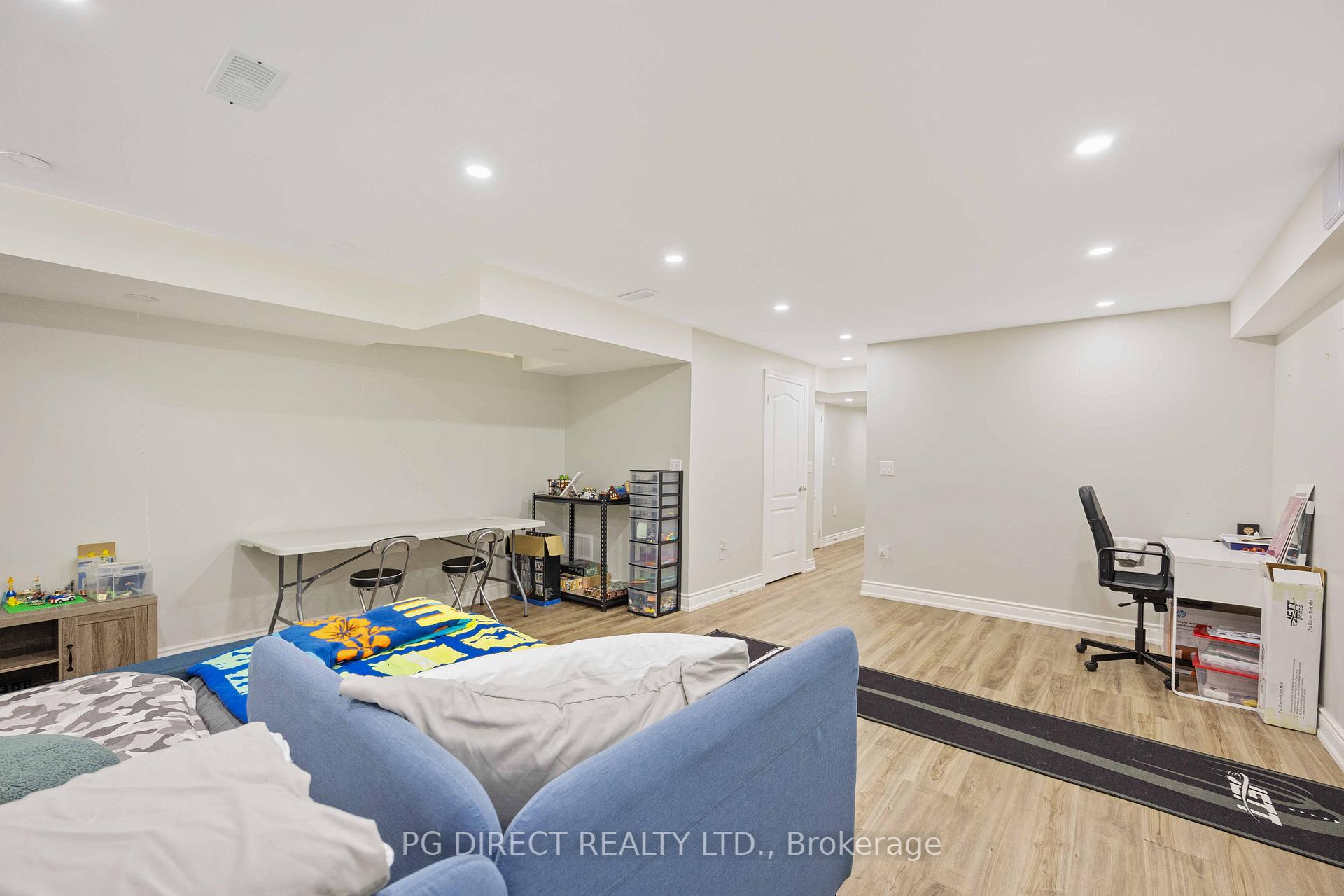 Photo 16 of 117 Burcher Road, Ajax, South East — HOMEH