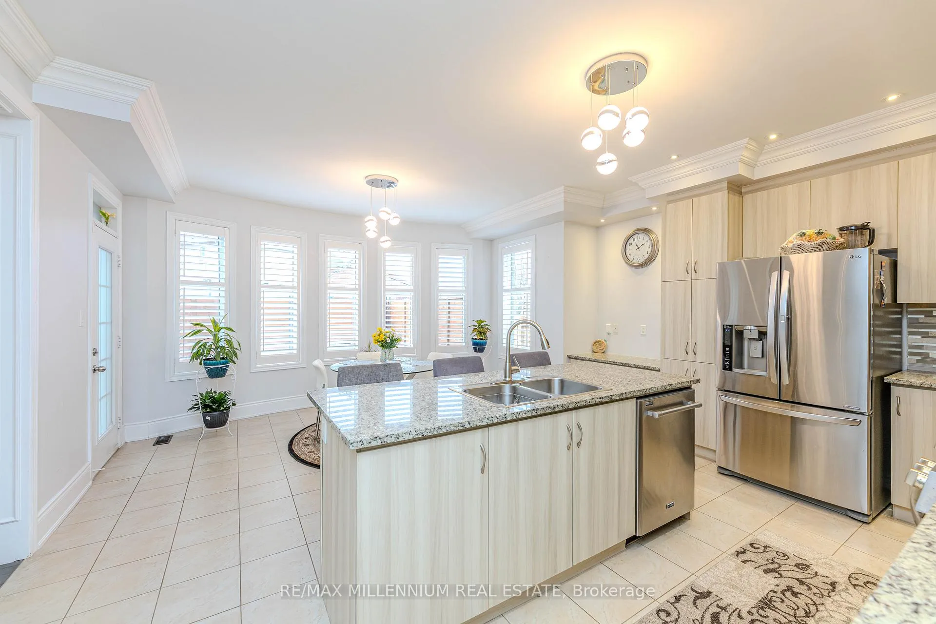 Photo 10 of 75 Copeland Crescent, Innisfil, Cookstown — HOMEH