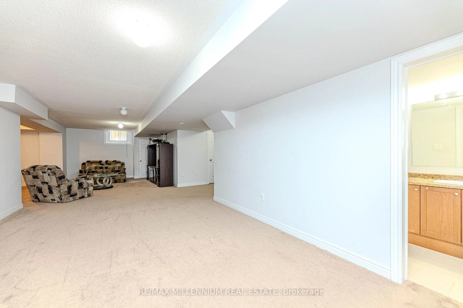 Photo 43 of 75 Copeland Crescent, Innisfil, Cookstown — HOMEH