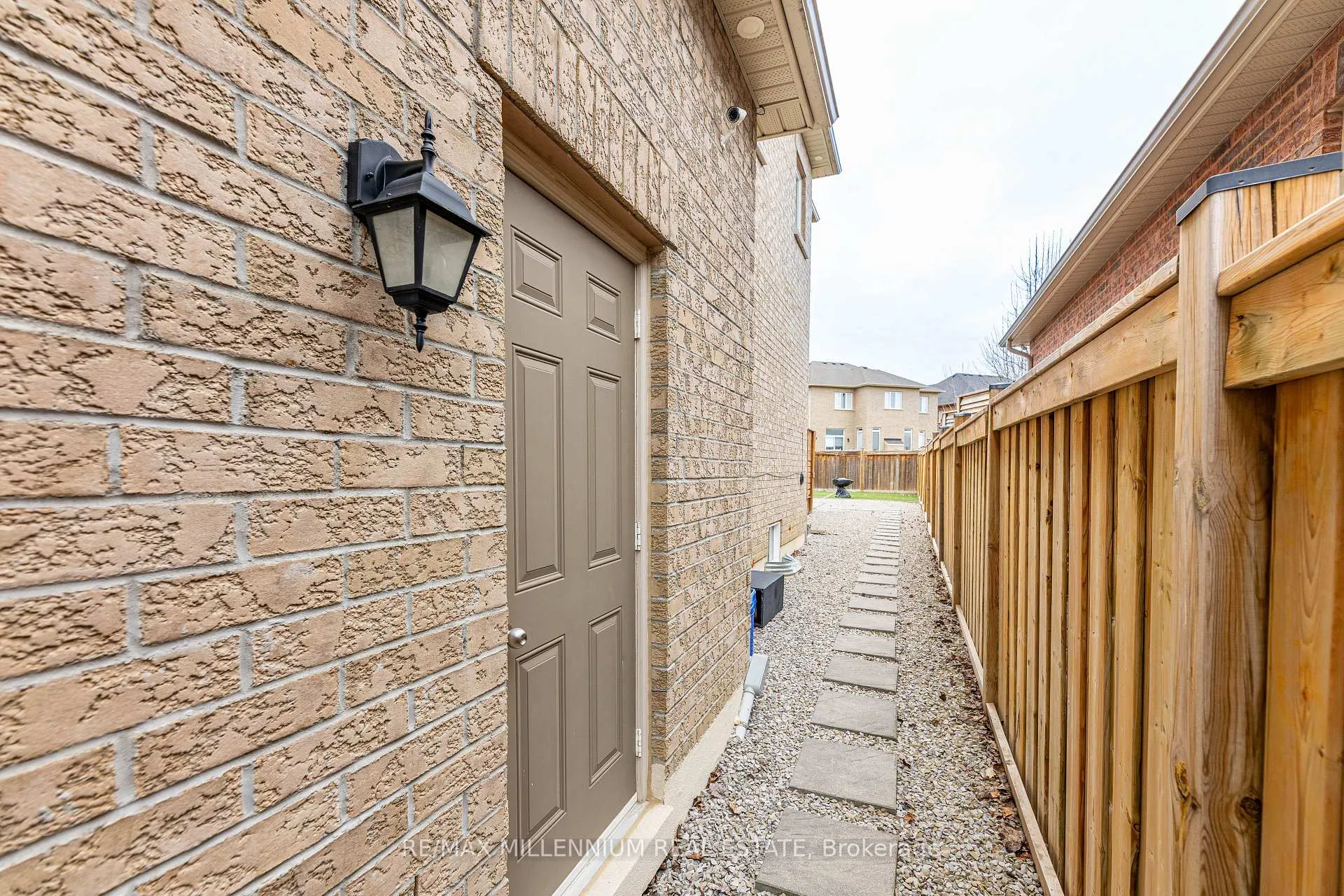 Photo 47 of 75 Copeland Crescent, Innisfil, Cookstown — HOMEH