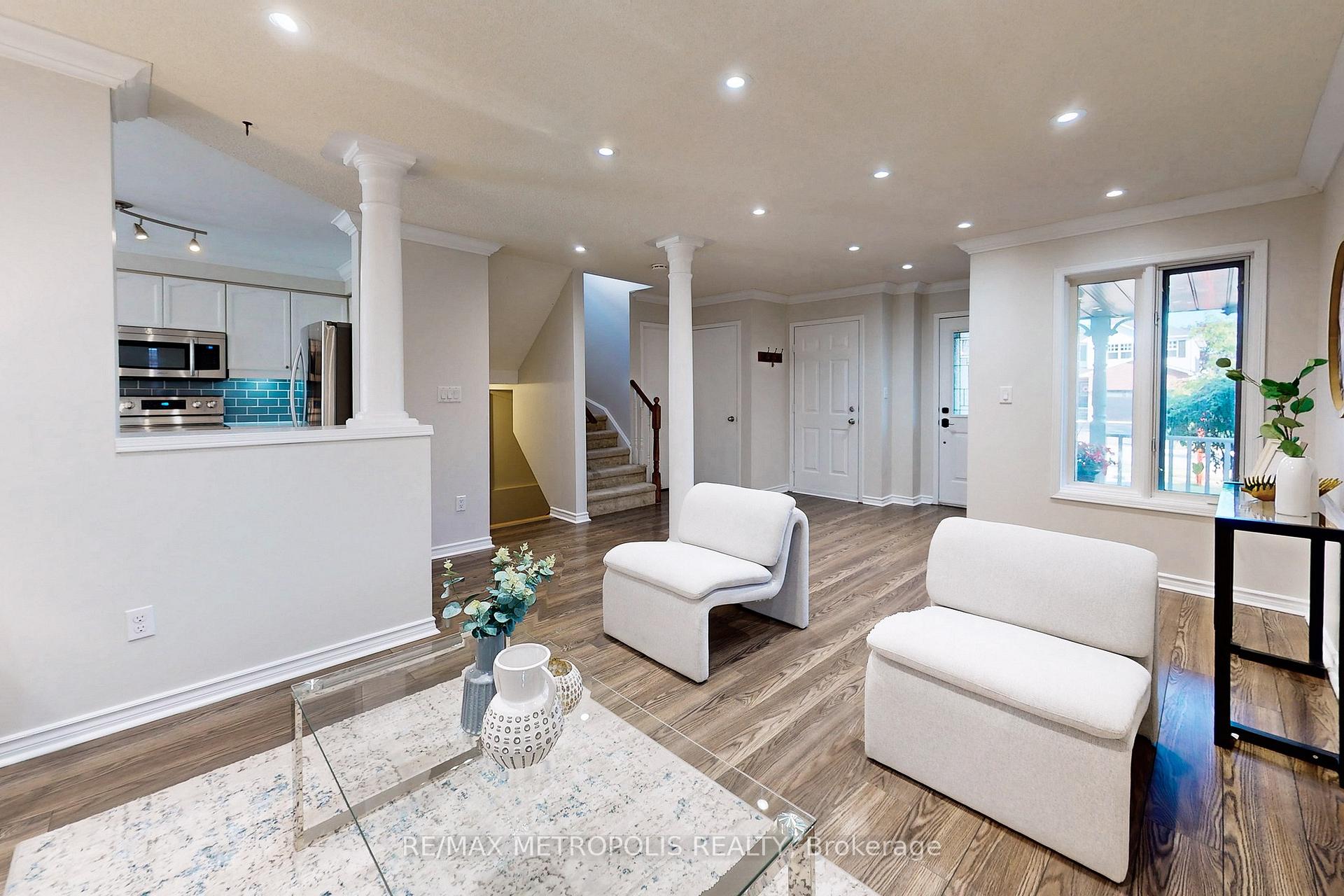 Photo 7 of 187 Wilkins Crescent, Clarington, Courtice — HOMEH