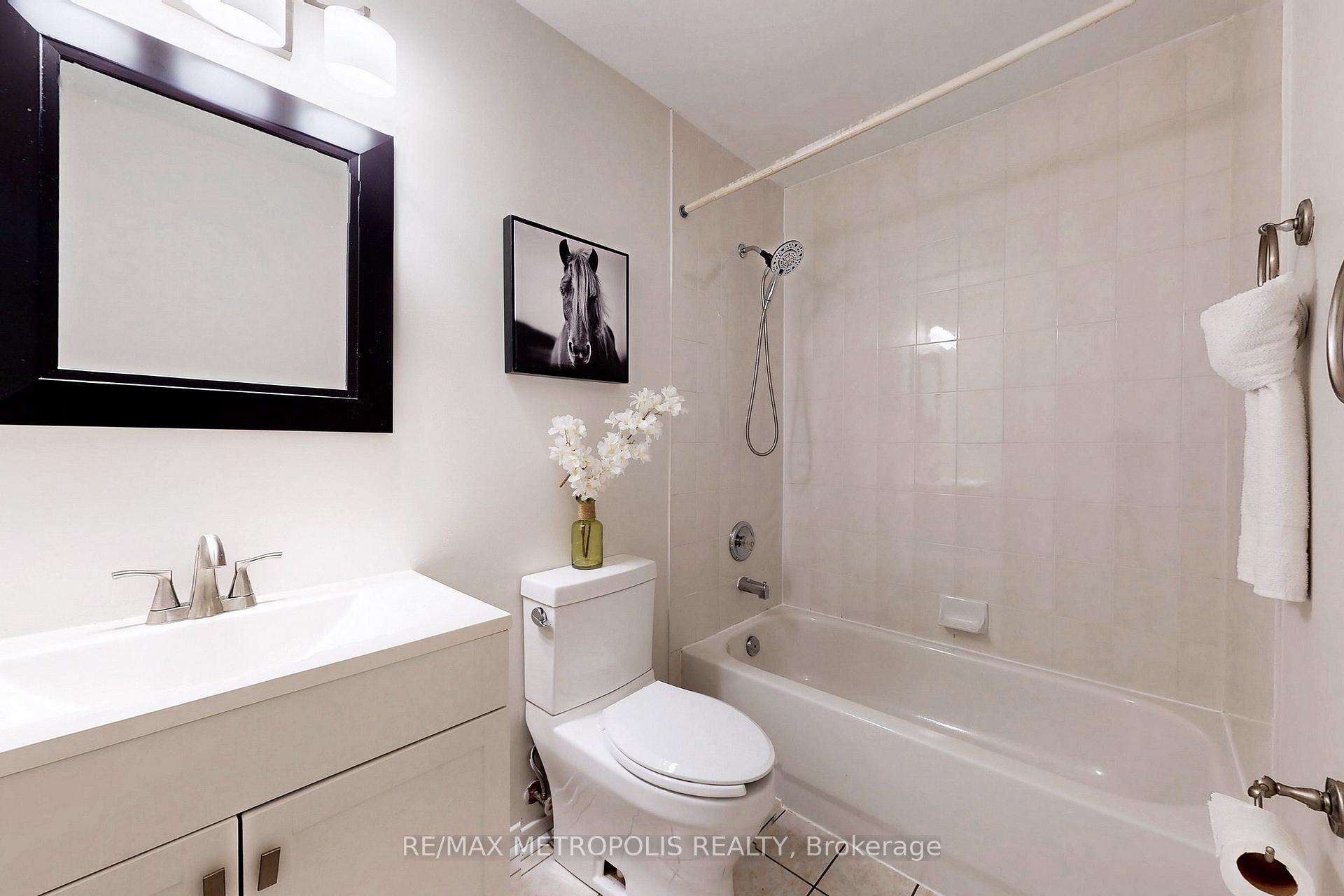 Photo 20 of 187 Wilkins Crescent, Clarington, Courtice — HOMEH