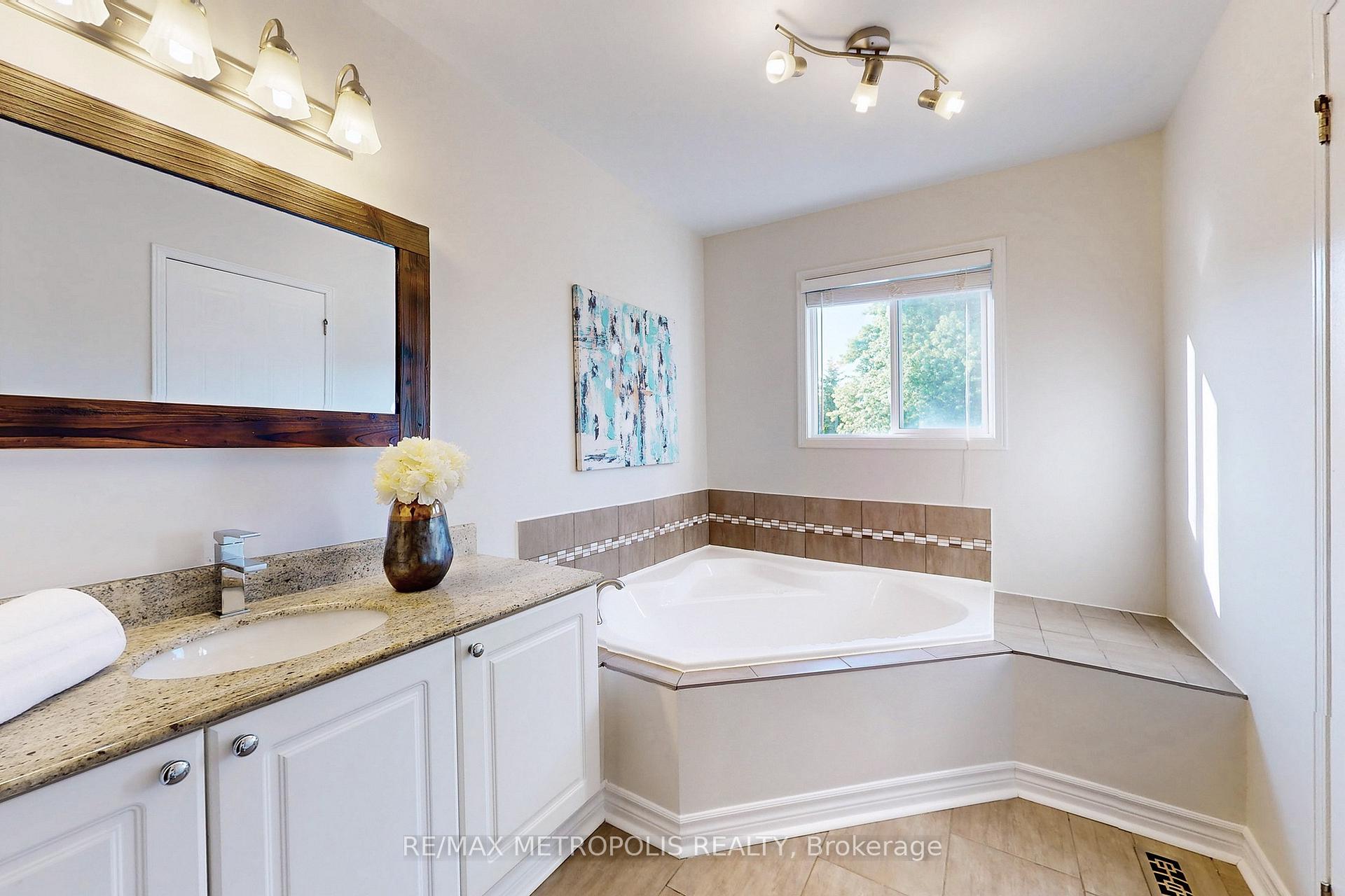 Photo 23 of 187 Wilkins Crescent, Clarington, Courtice — HOMEH