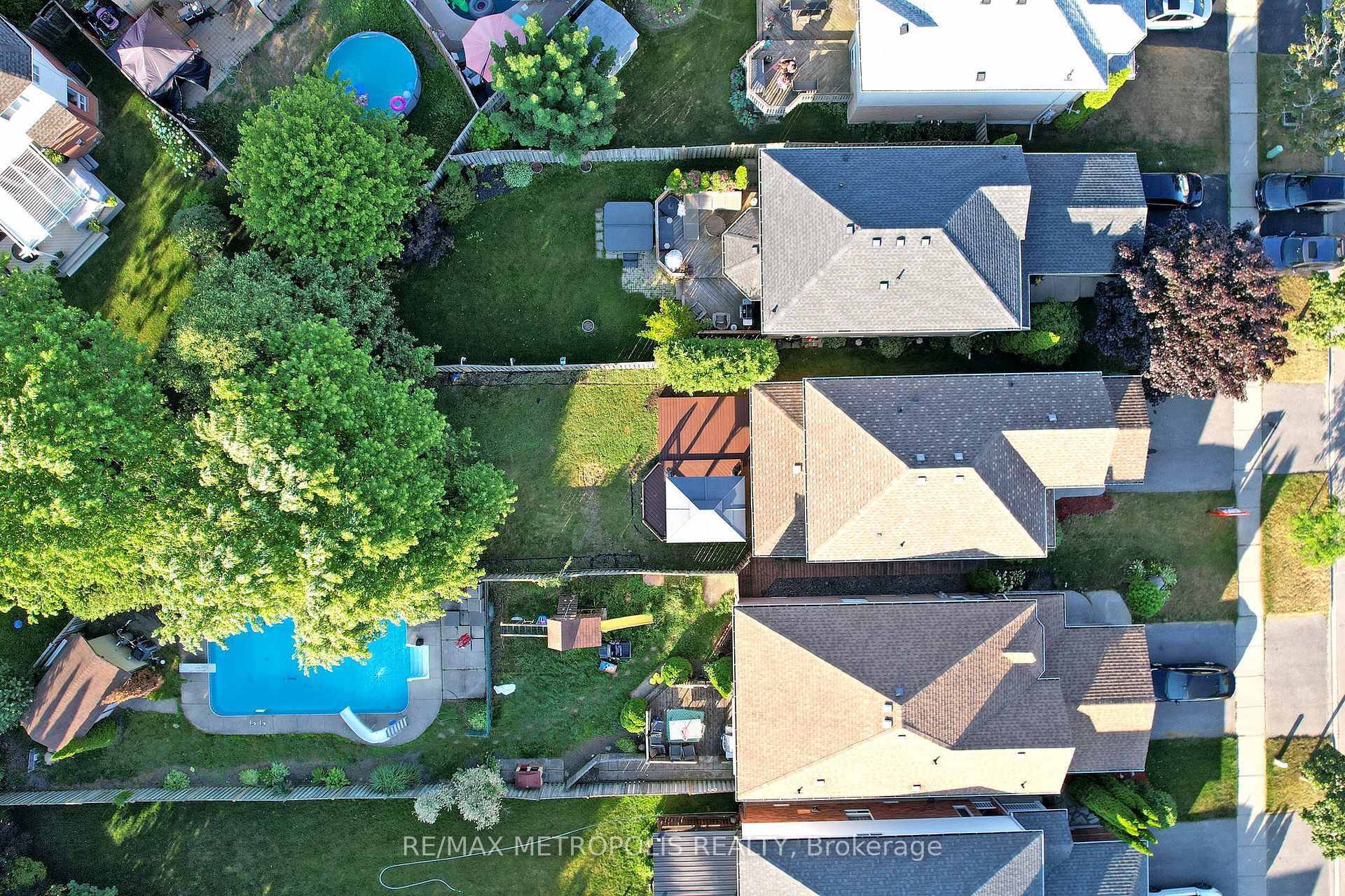 Photo 31 of 187 Wilkins Crescent, Clarington, Courtice — HOMEH