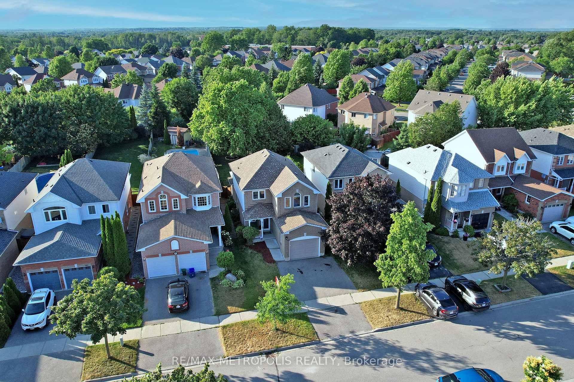 Photo 32 of 187 Wilkins Crescent, Clarington, Courtice — HOMEH