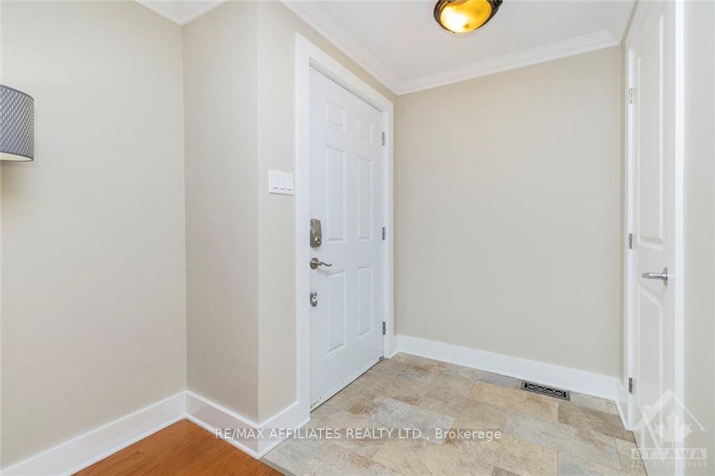 Photo 3 of 3874 Carp Road, Ottawa, Carp — HOMEH