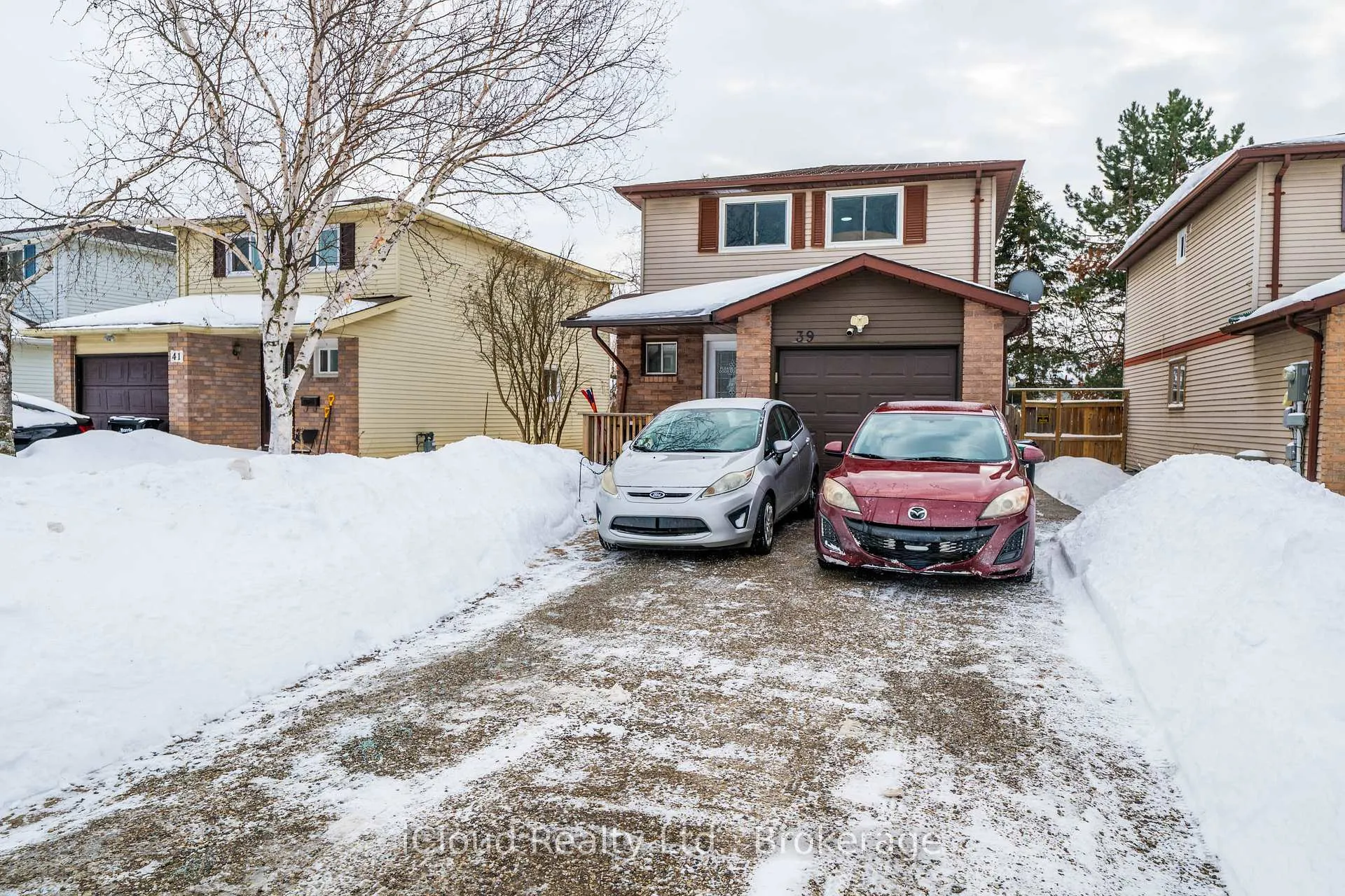 Photo 1 of 39 Corbett Drive, Barrie, Grove East — HOMEH