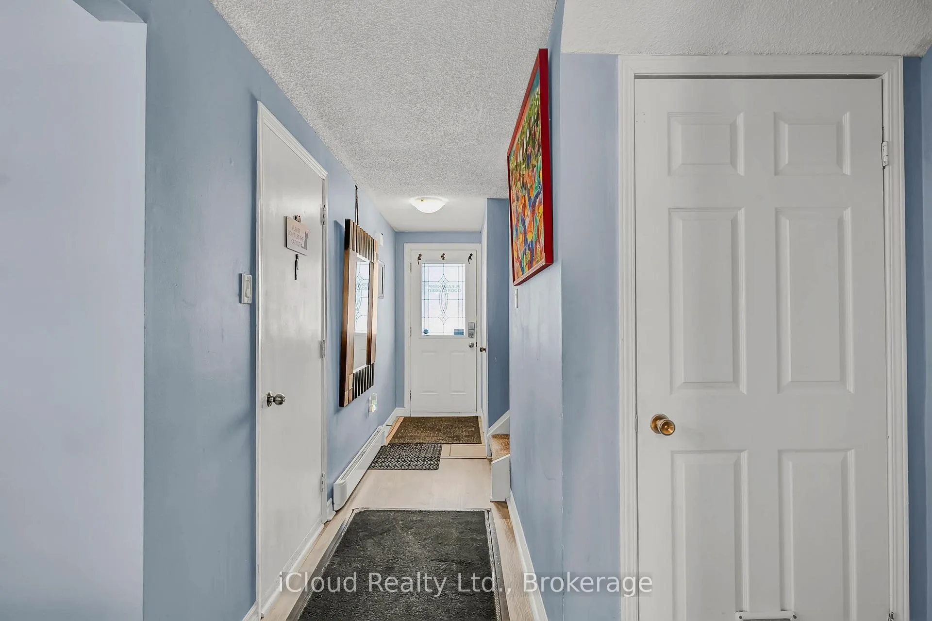 Photo 3 of 39 Corbett Drive, Barrie, Grove East — HOMEH