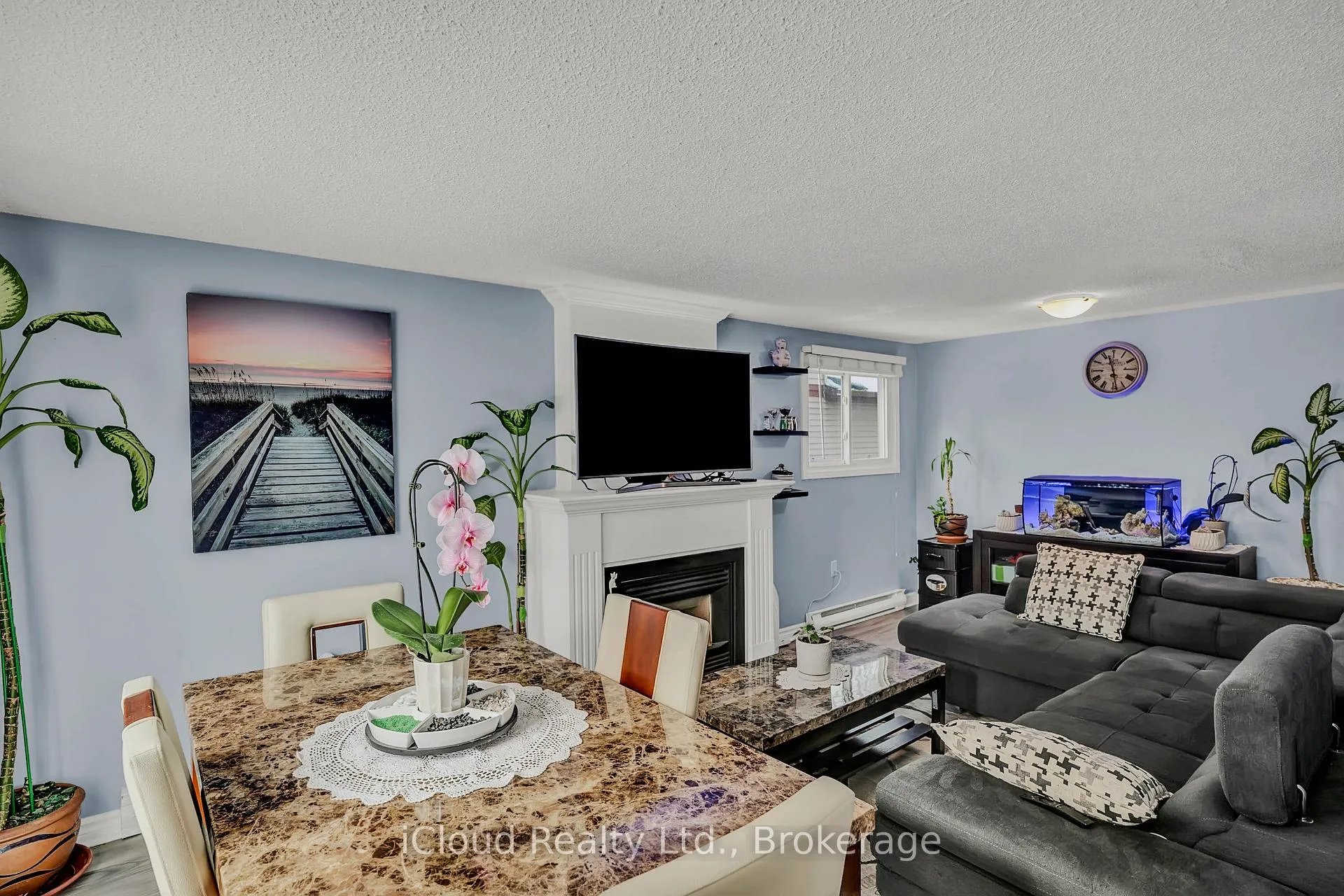 Photo 8 of 39 Corbett Drive, Barrie, Grove East — HOMEH