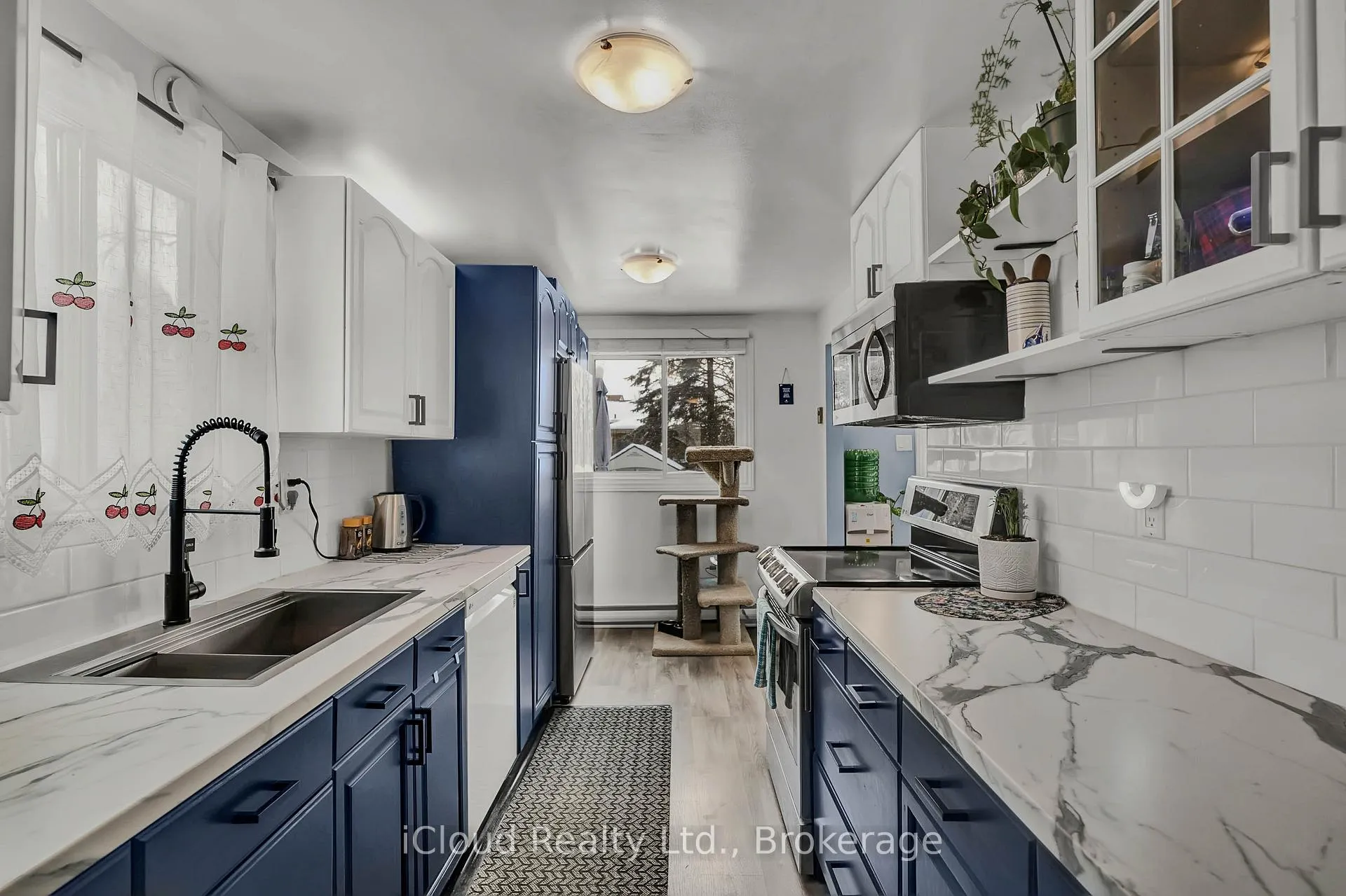 Photo 12 of 39 Corbett Drive, Barrie, Grove East — HOMEH