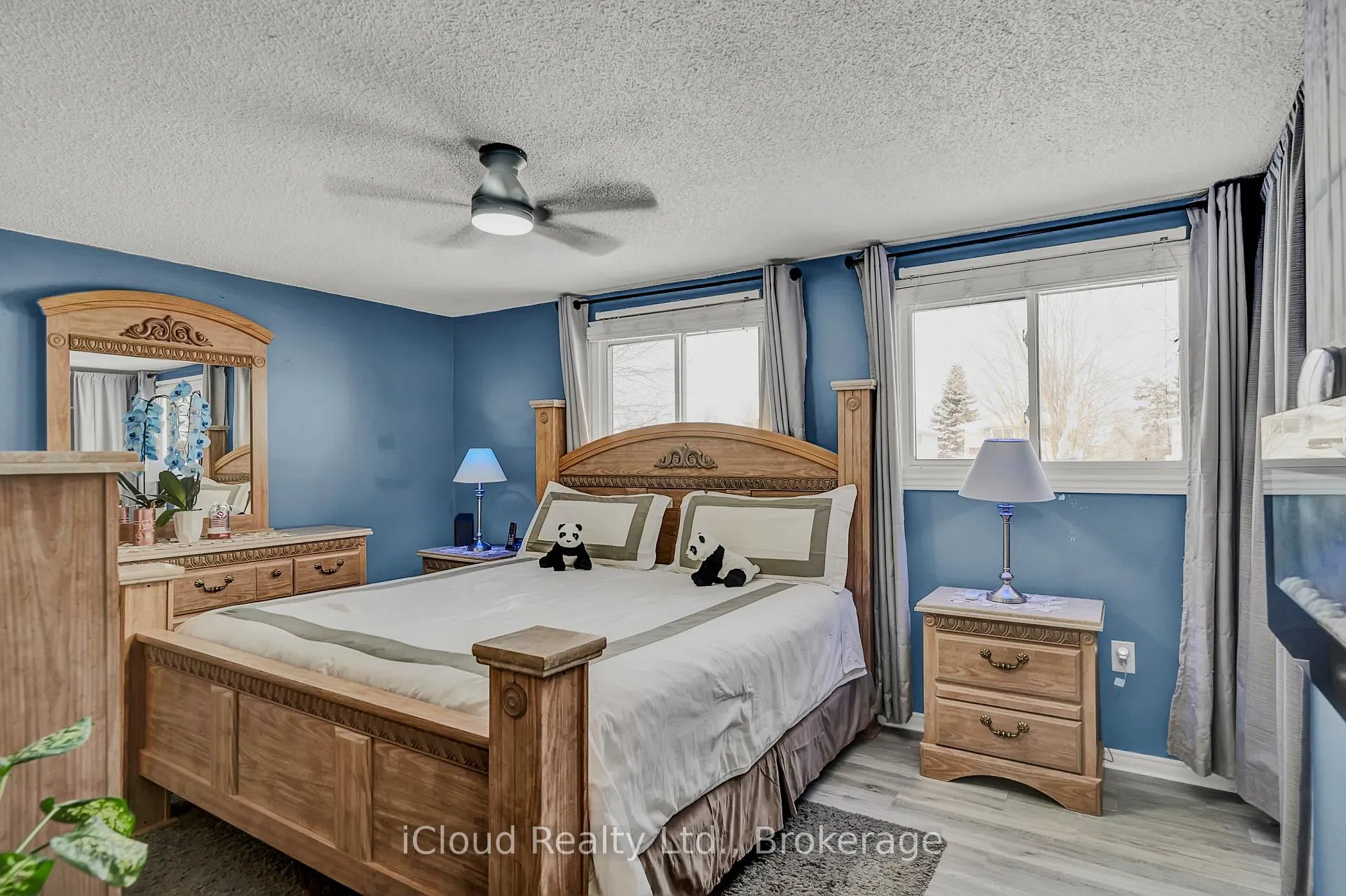 Photo 17 of 39 Corbett Drive, Barrie, Grove East — HOMEH