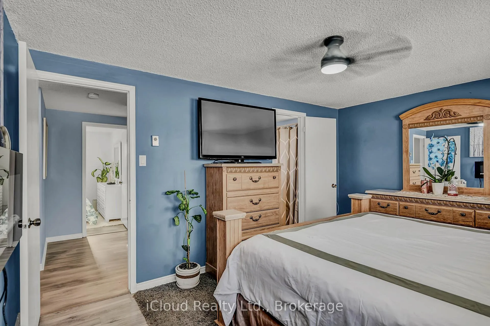 Photo 19 of 39 Corbett Drive, Barrie, Grove East — HOMEH