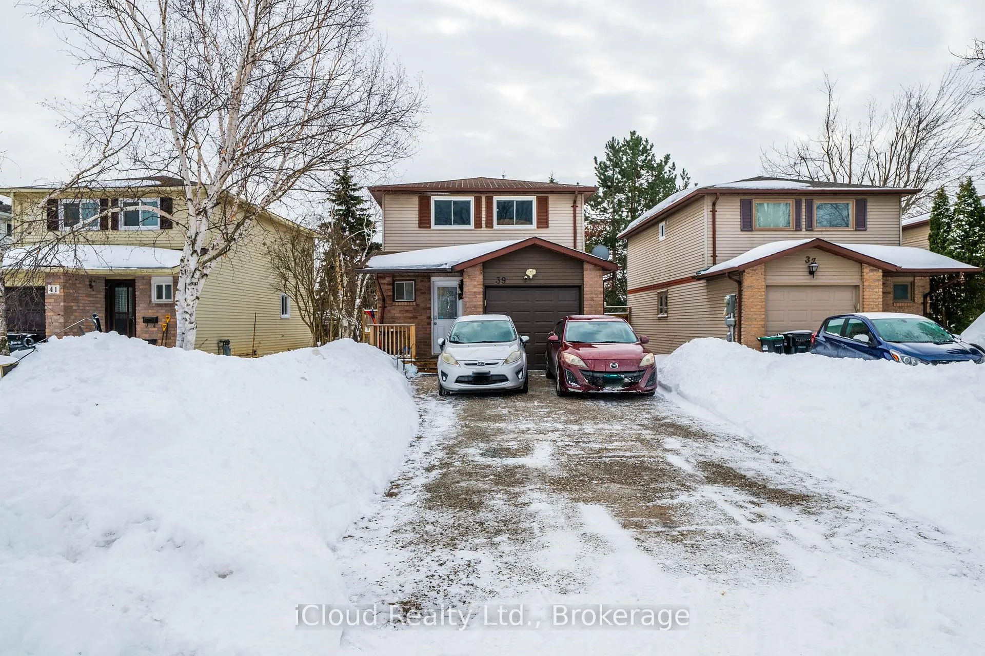 Photo 36 of 39 Corbett Drive, Barrie, Grove East — HOMEH
