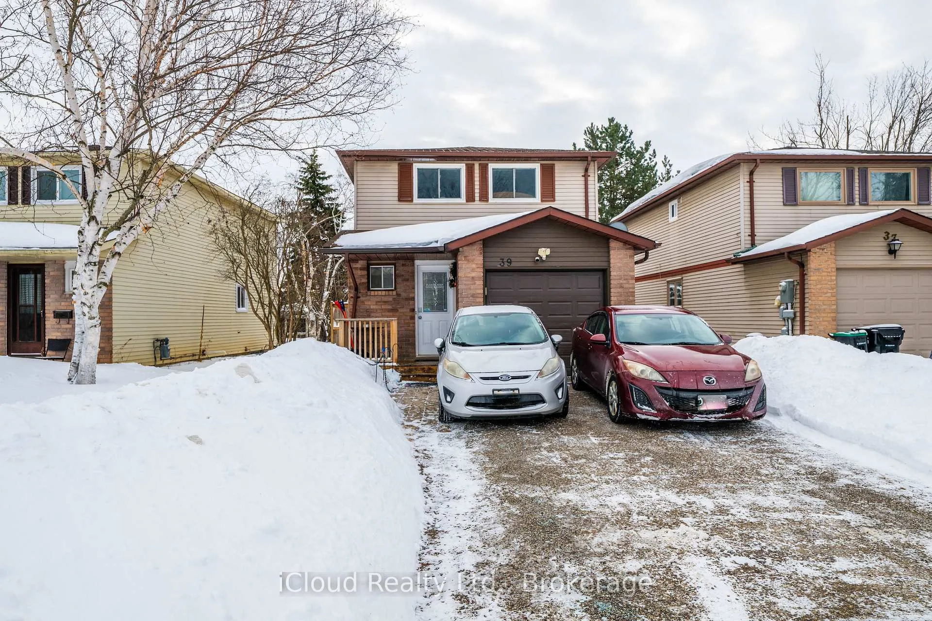 Photo 37 of 39 Corbett Drive, Barrie, Grove East — HOMEH