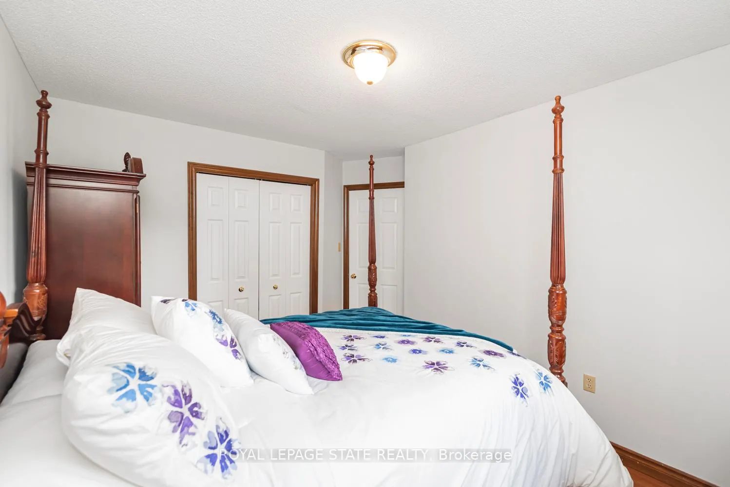 Photo 22 of 16 Chelsea Crescent, Hamilton, Stoney Creek — HOMEH