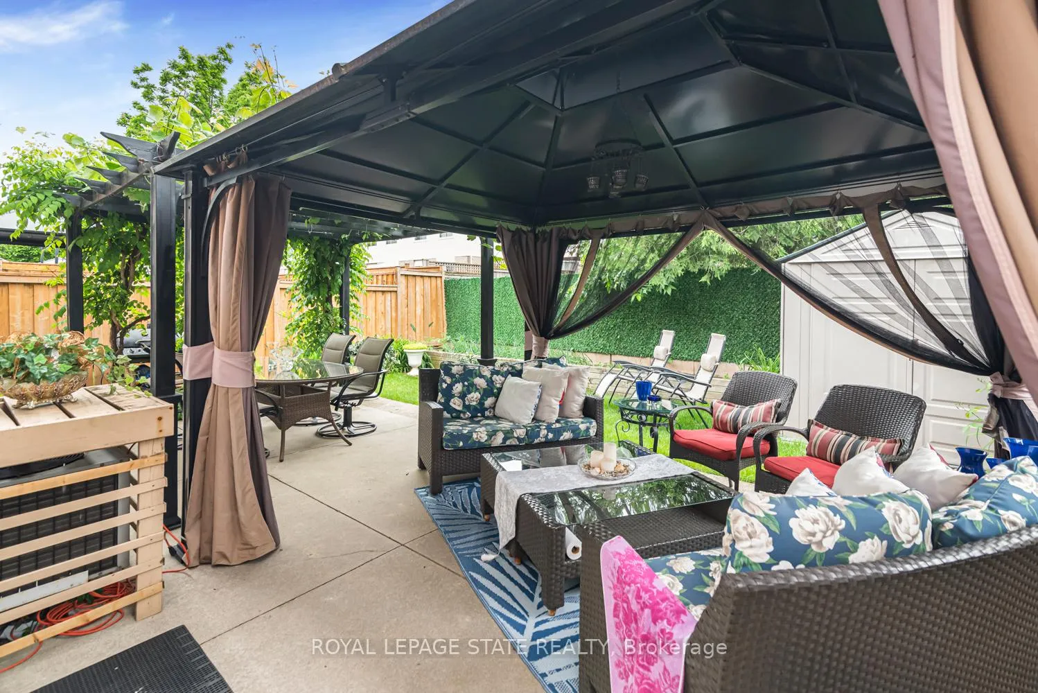 Photo 36 of 16 Chelsea Crescent, Hamilton, Stoney Creek — HOMEH