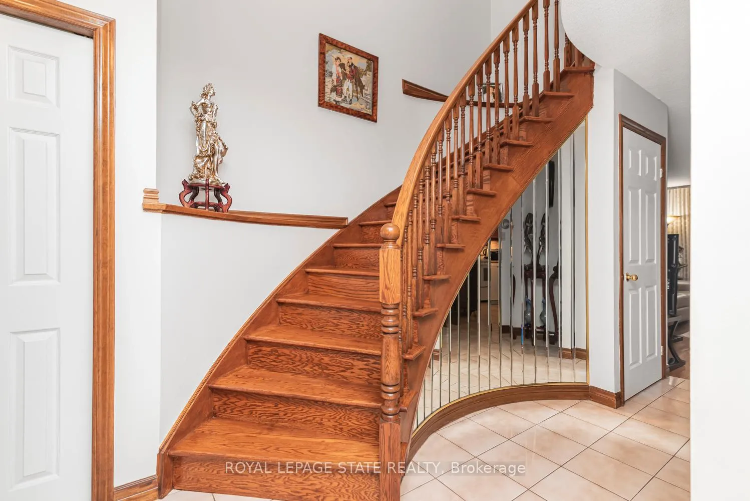 Photo 40 of 16 Chelsea Crescent, Hamilton, Stoney Creek — HOMEH