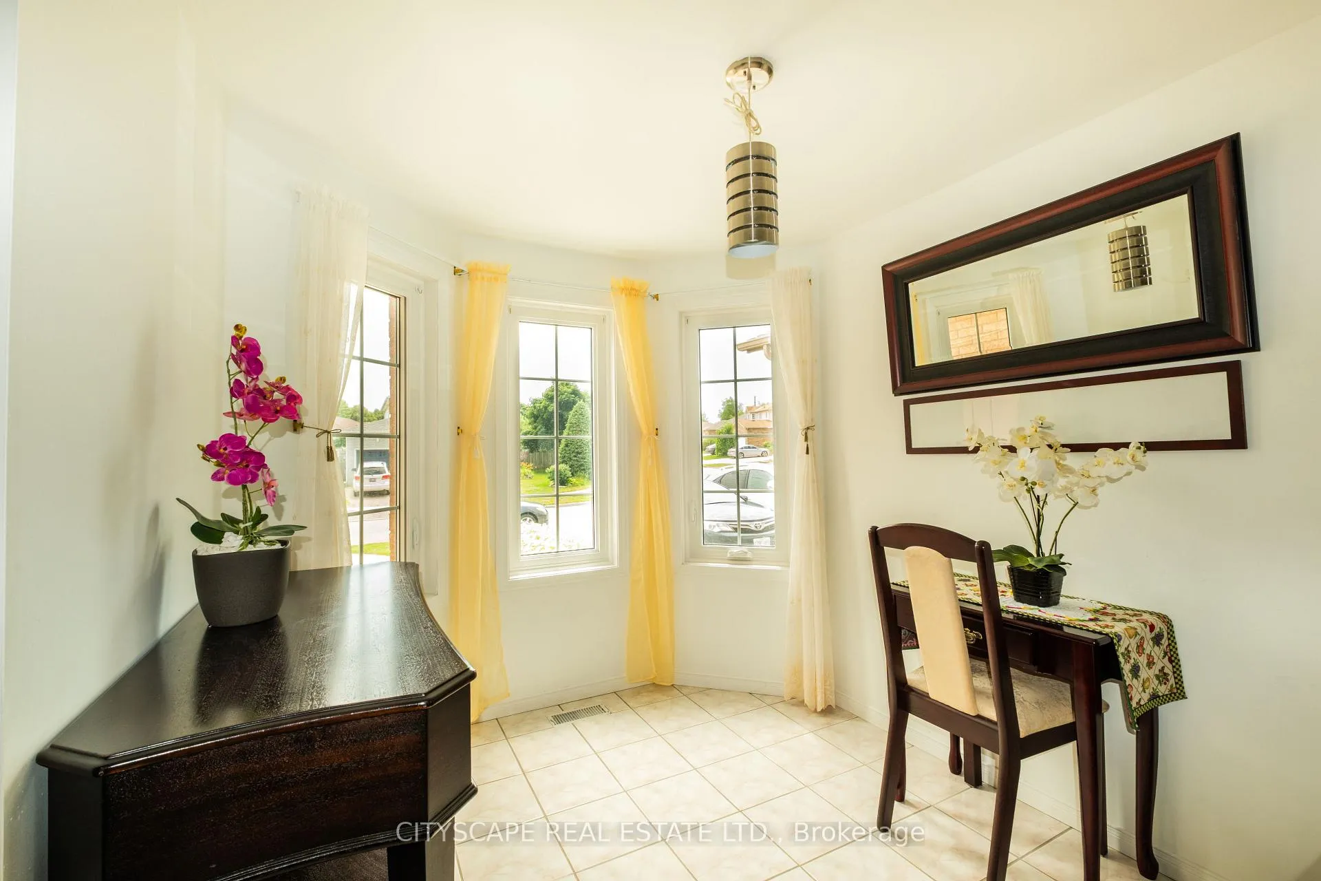 Photo 6 of 57 Ryde Road, Guelph, Willow West/Sugarbush/West Acres — HOMEH
