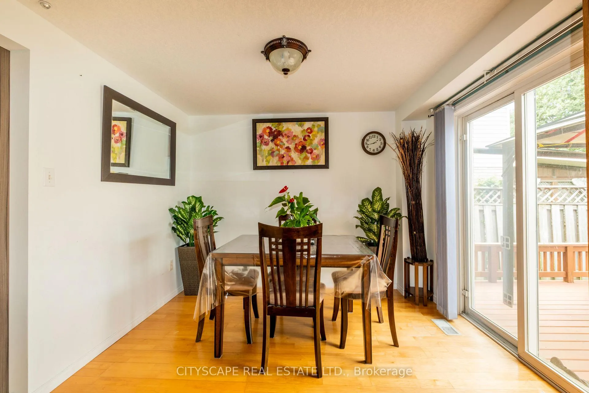 Photo 10 of 57 Ryde Road, Guelph, Willow West/Sugarbush/West Acres — HOMEH