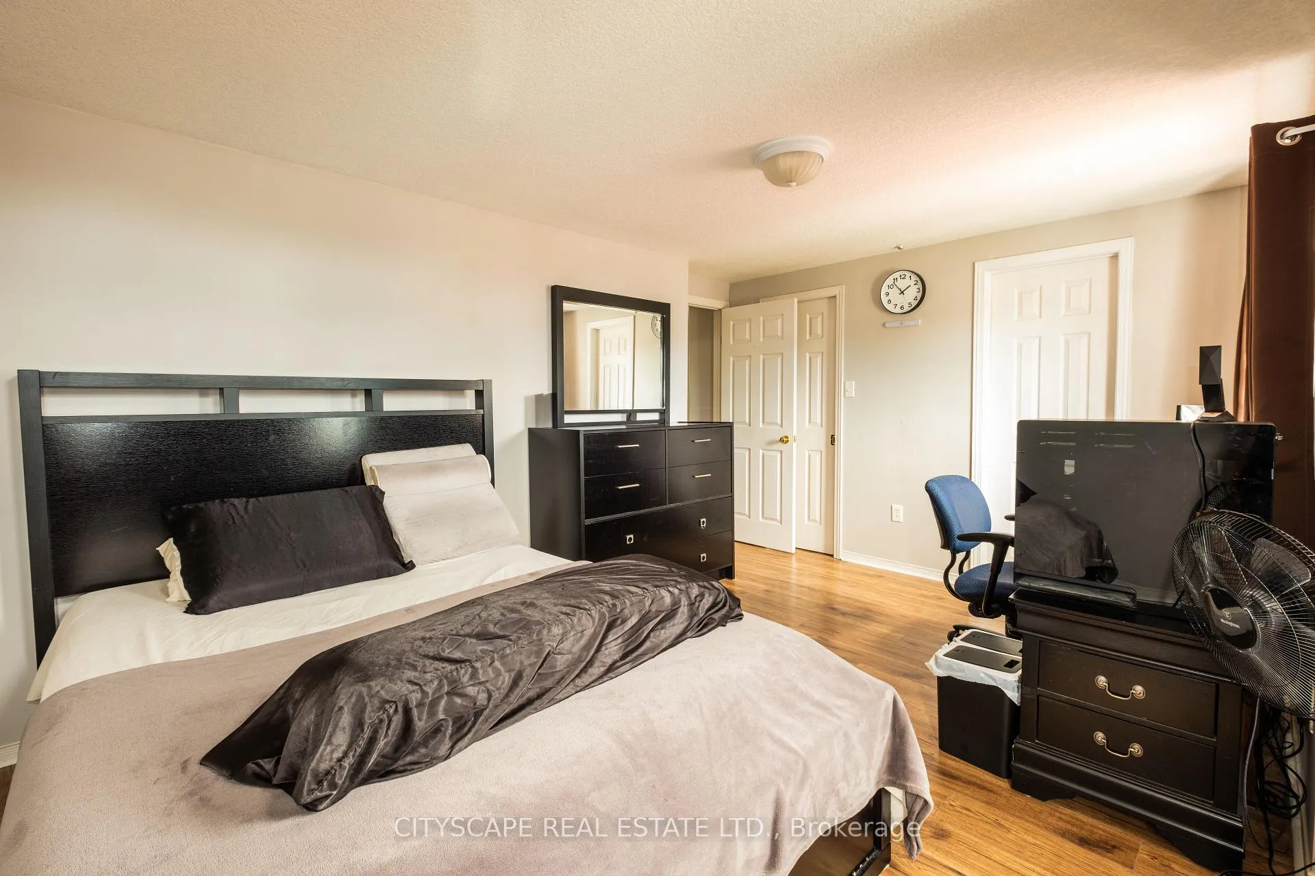 Photo 14 of 57 Ryde Road, Guelph, Willow West/Sugarbush/West Acres — HOMEH