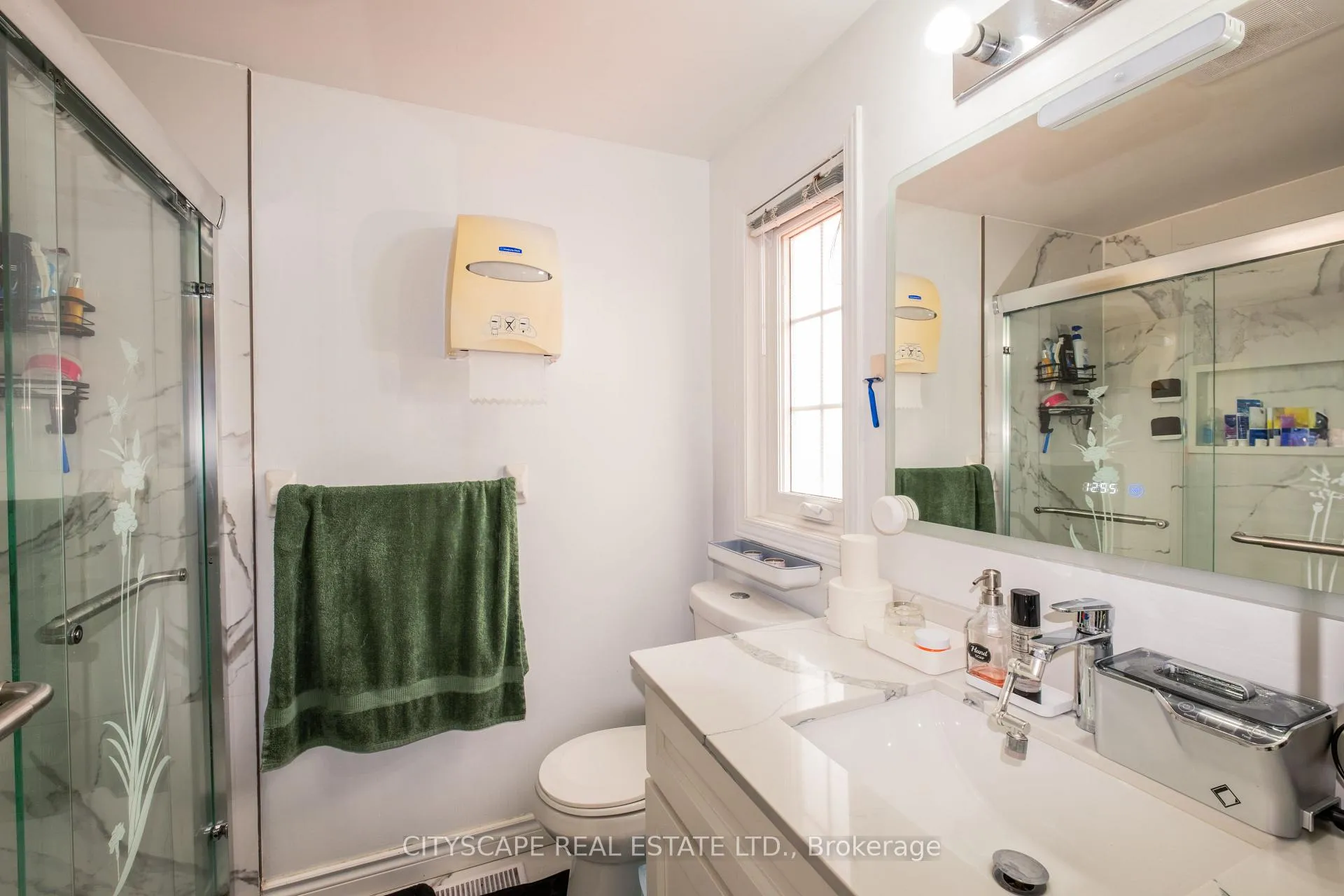 Photo 15 of 57 Ryde Road, Guelph, Willow West/Sugarbush/West Acres — HOMEH