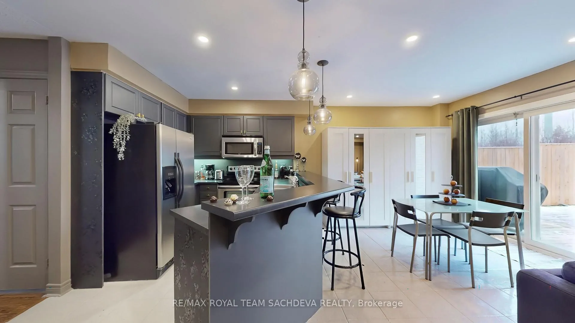 Photo 10 of 2080 Erin Gate Boulevard, Pickering, Amberlea — HOMEH