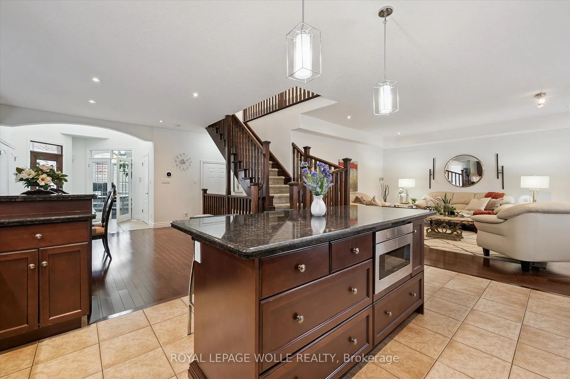 Photo 14 of 531 Wood Nettle Way, Waterloo — HOMEH