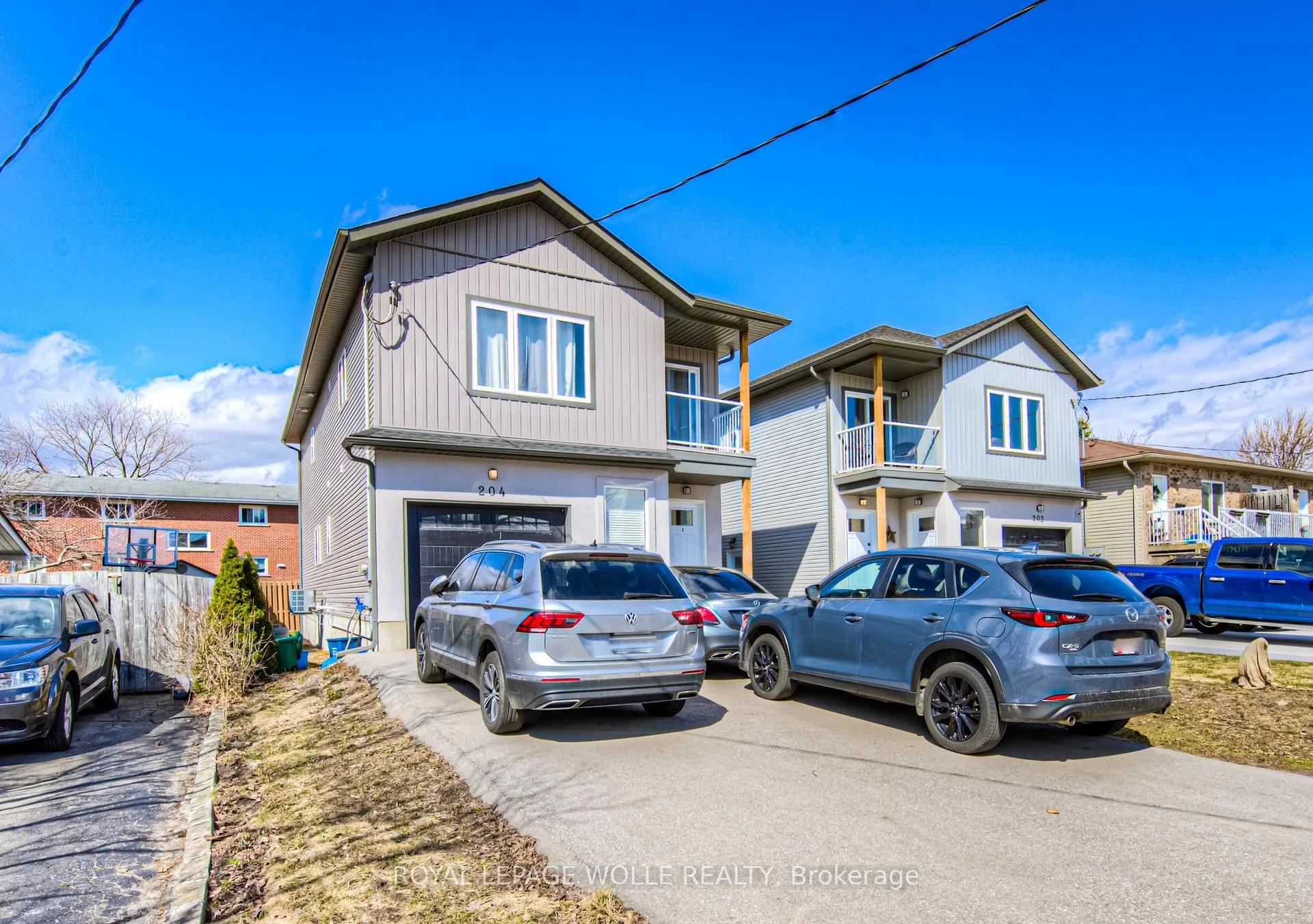 Photo 3 of 204 Fifth Avenue, Kitchener — HOMEH