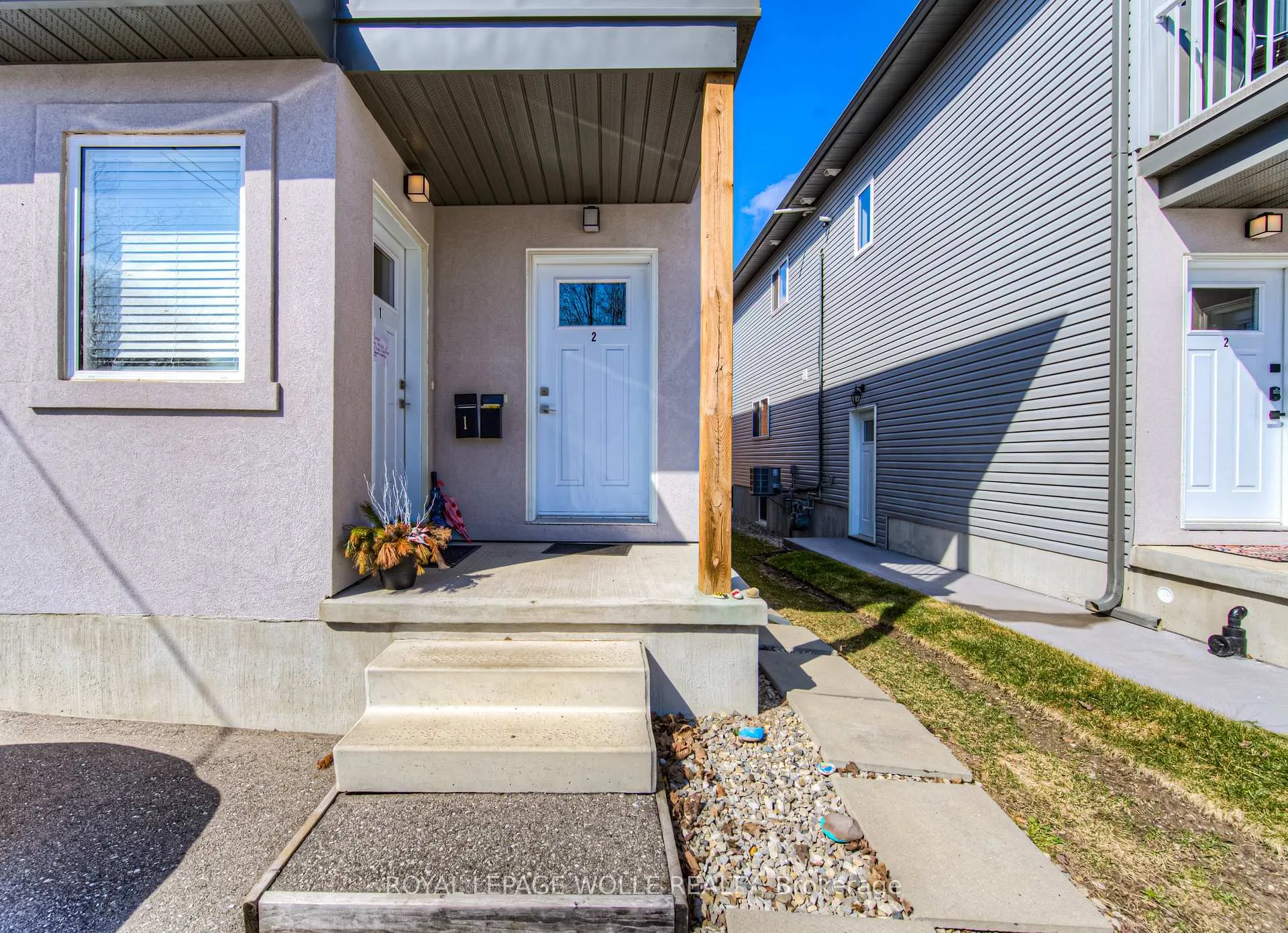 Photo 4 of 204 Fifth Avenue, Kitchener — HOMEH