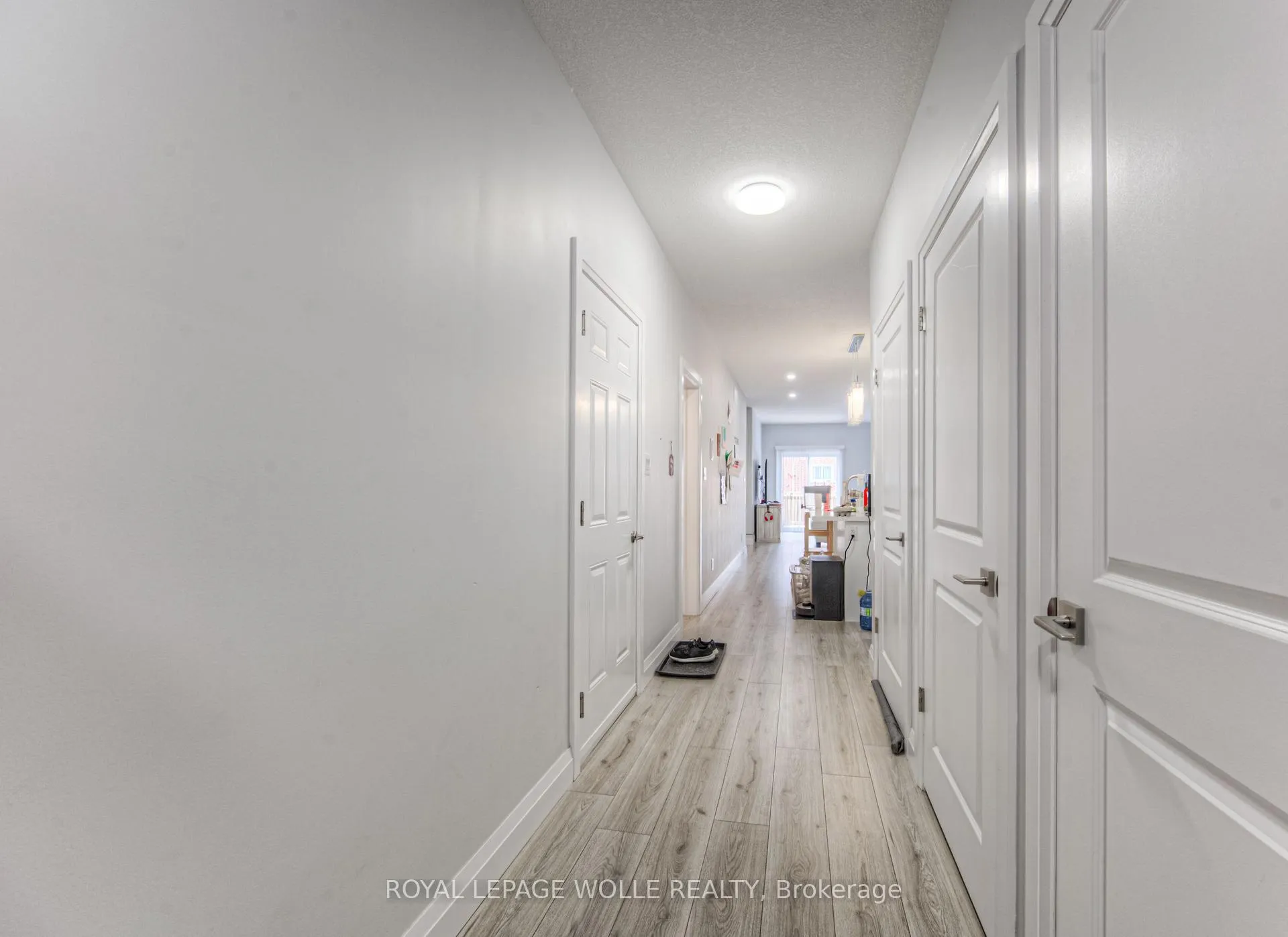 Photo 5 of 204 Fifth Avenue, Kitchener — HOMEH