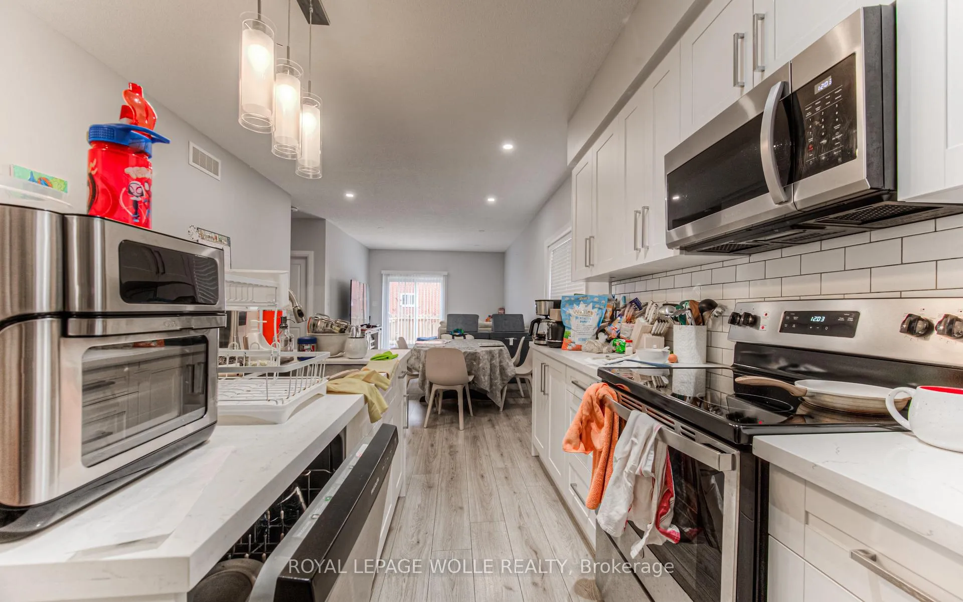 Photo 8 of 204 Fifth Avenue, Kitchener — HOMEH