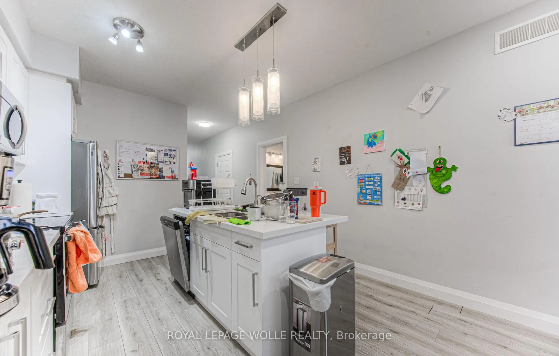 Photo 10 of 204 Fifth Avenue, Kitchener — HOMEH