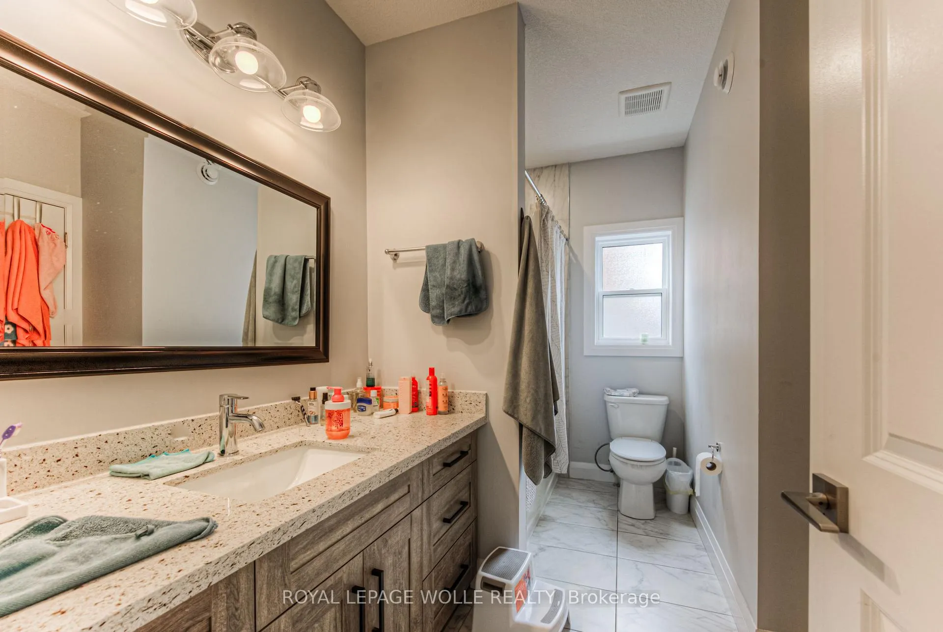Photo 16 of 204 Fifth Avenue, Kitchener — HOMEH