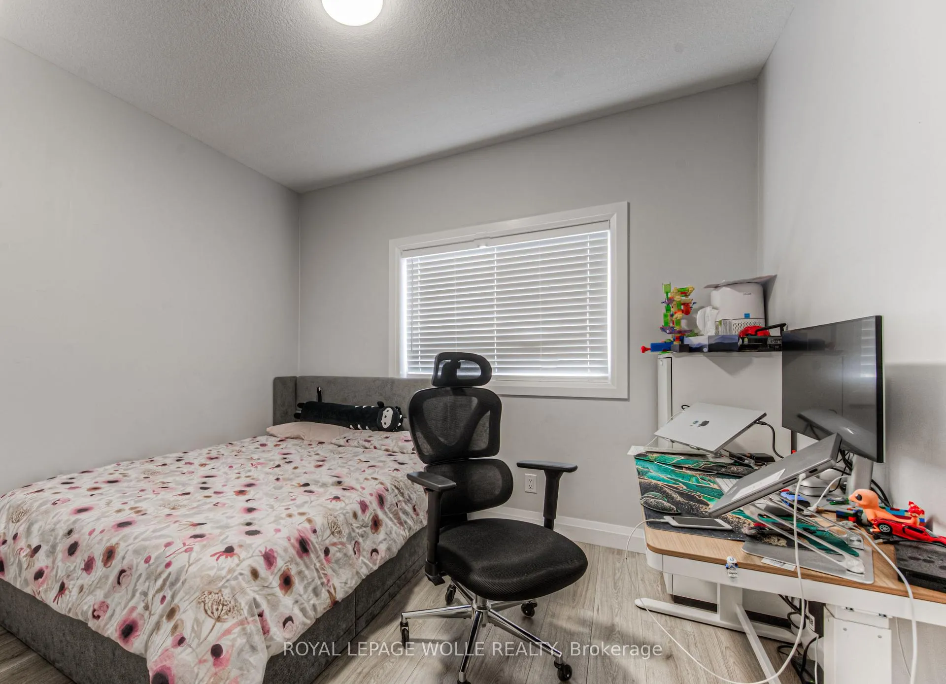 Photo 17 of 204 Fifth Avenue, Kitchener — HOMEH