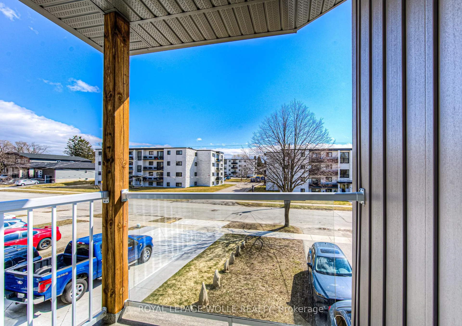 Photo 35 of 204 Fifth Avenue, Kitchener — HOMEH