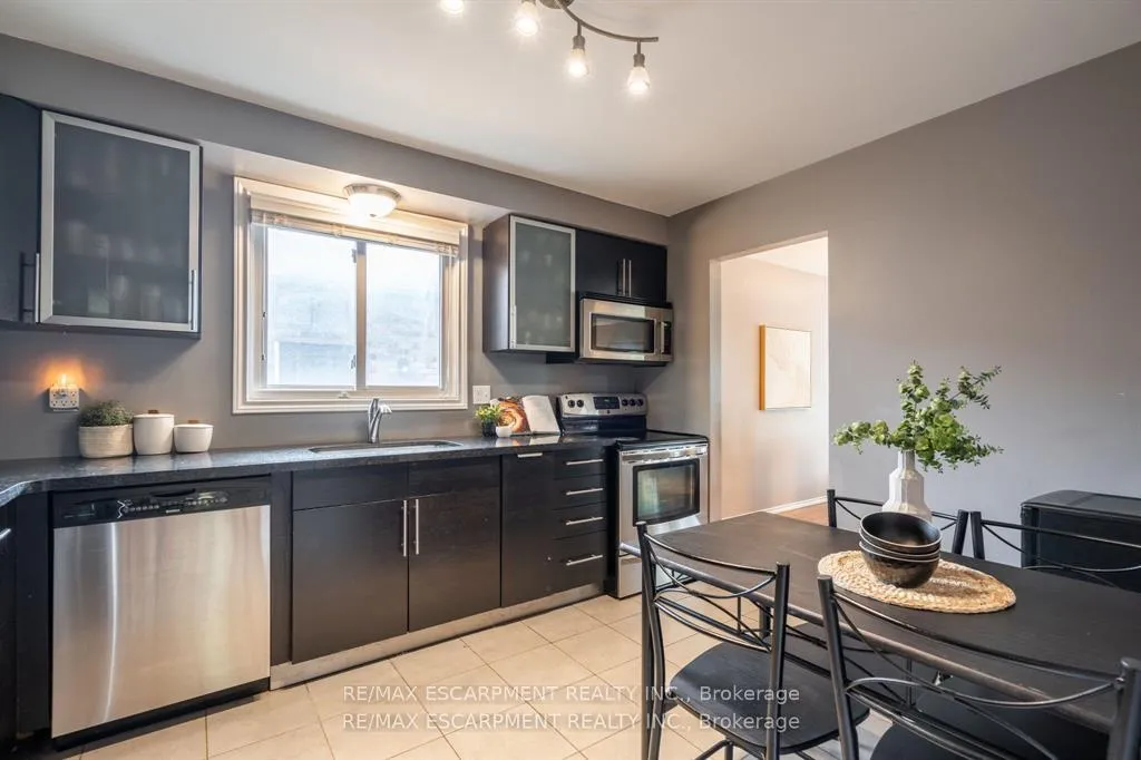 Photo 10 of 16 Flamingo Drive, Hamilton, Bruleville — HOMEH