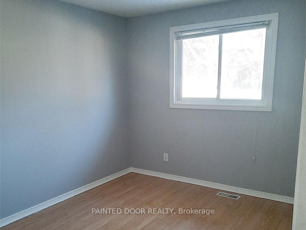 Photo 8 of 26A Bernick Drive, Barrie, Grove East — HOMEH