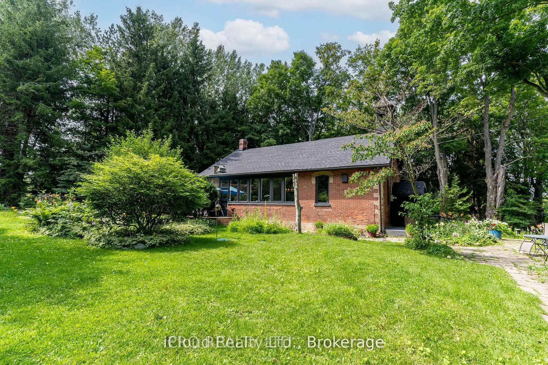 Photo 34 of Unit EHS, 715432 1st Line, Mono, Rural Mono — HOMEH