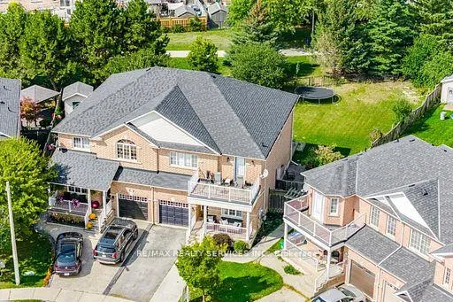 Photo 2 of 130 Dells Crescent, Brampton, Fletcher's Meadow — HOMEH