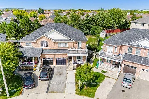 Photo 3 of 130 Dells Crescent, Brampton, Fletcher's Meadow — HOMEH