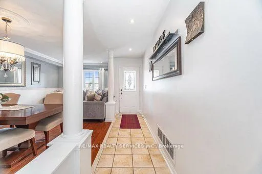 Photo 7 of 130 Dells Crescent, Brampton, Fletcher's Meadow — HOMEH