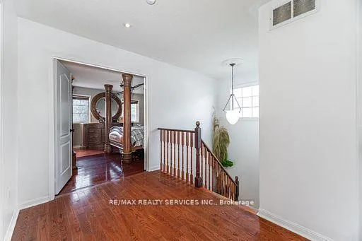 Photo 19 of 130 Dells Crescent, Brampton, Fletcher's Meadow — HOMEH