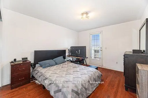 Photo 23 of 130 Dells Crescent, Brampton, Fletcher's Meadow — HOMEH